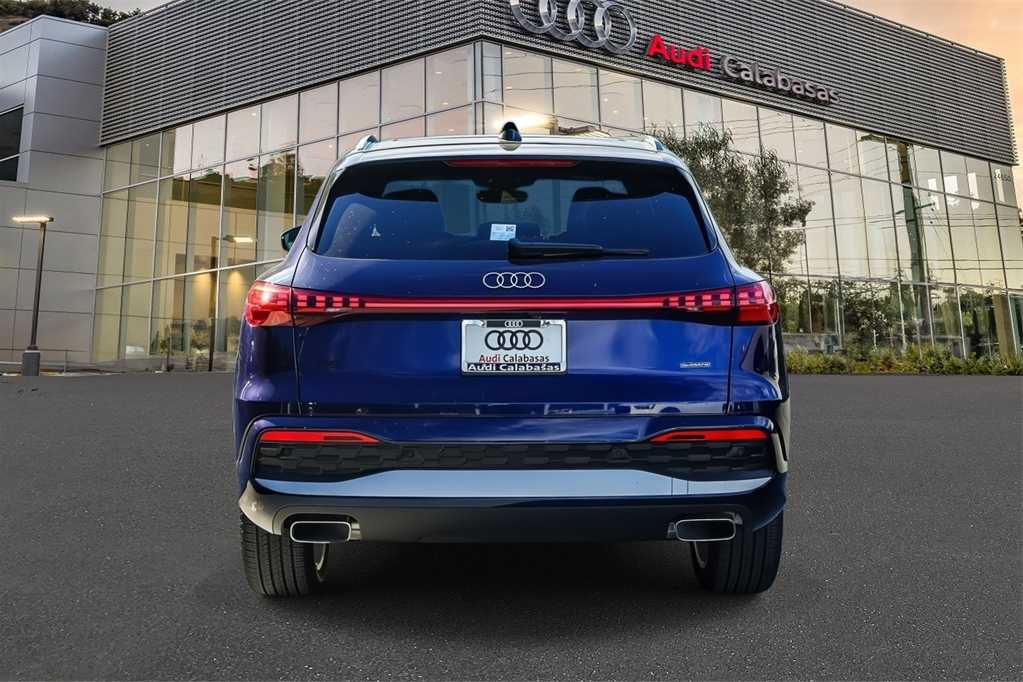 Thumbnail: 2025 Audi Q5 - 3