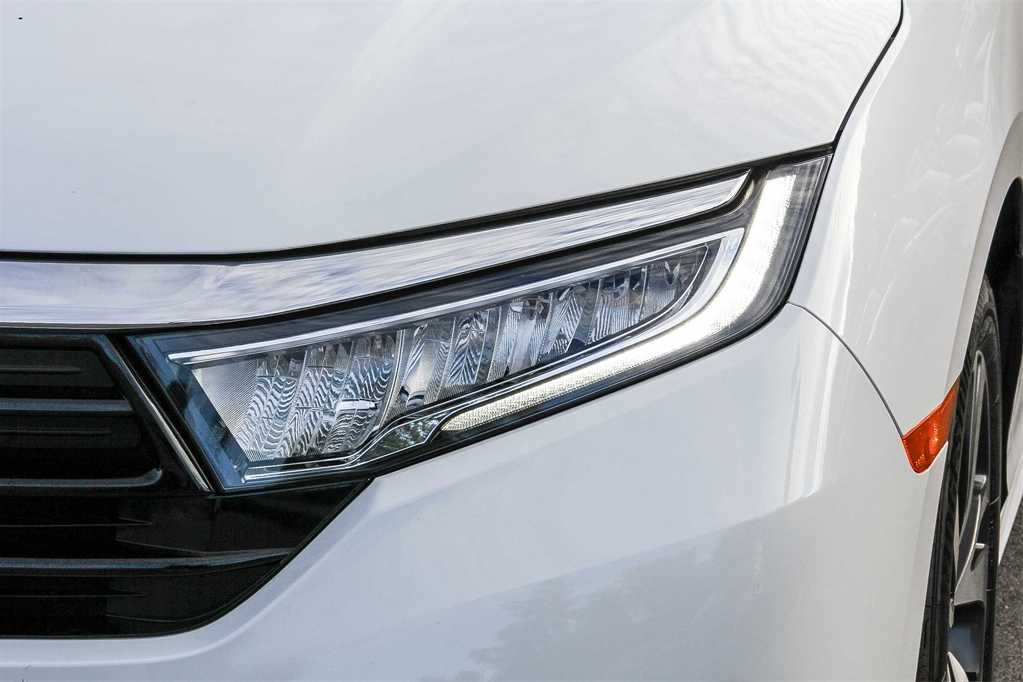 Thumbnail: 2022 Honda Odyssey - 8