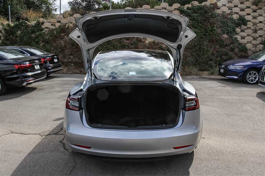 Thumbnail: 2018 Tesla Model 3 - 25