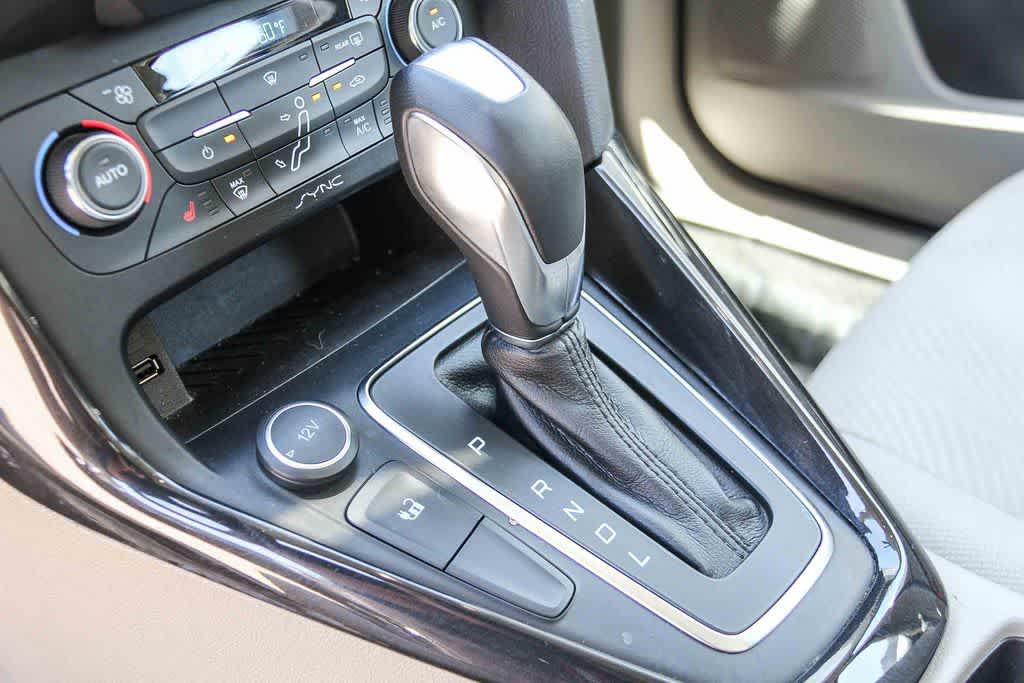 Thumbnail: 2017 Ford Focus - 18