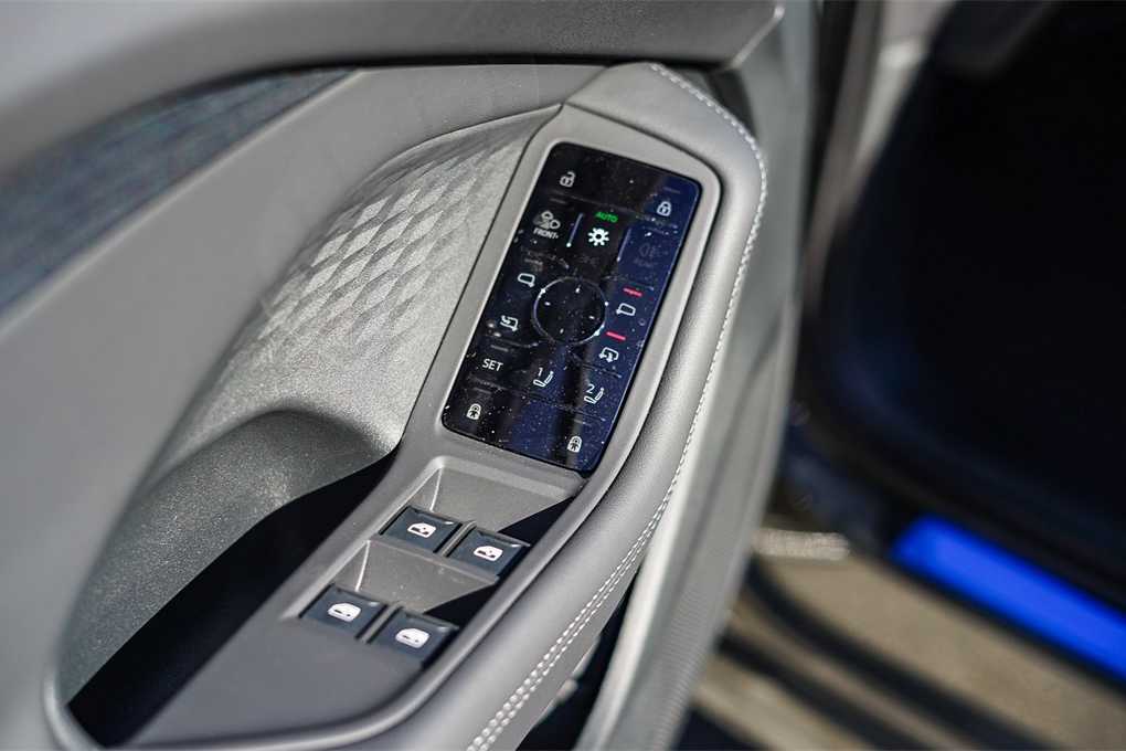 Thumbnail: 2025 Audi A5 - 25