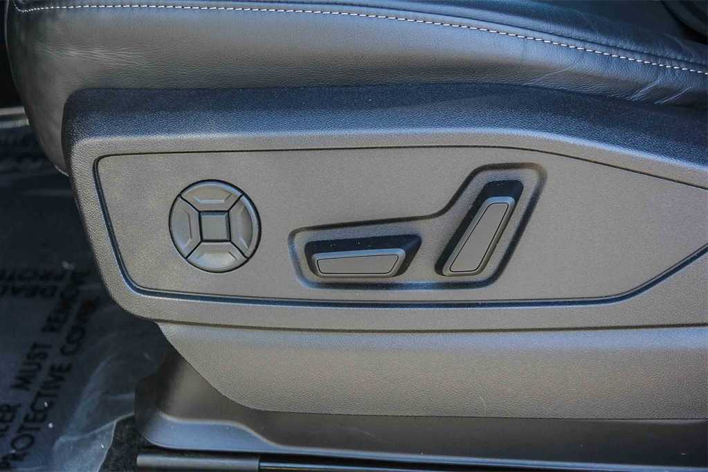 Thumbnail: 2025 Audi Q5 - 21