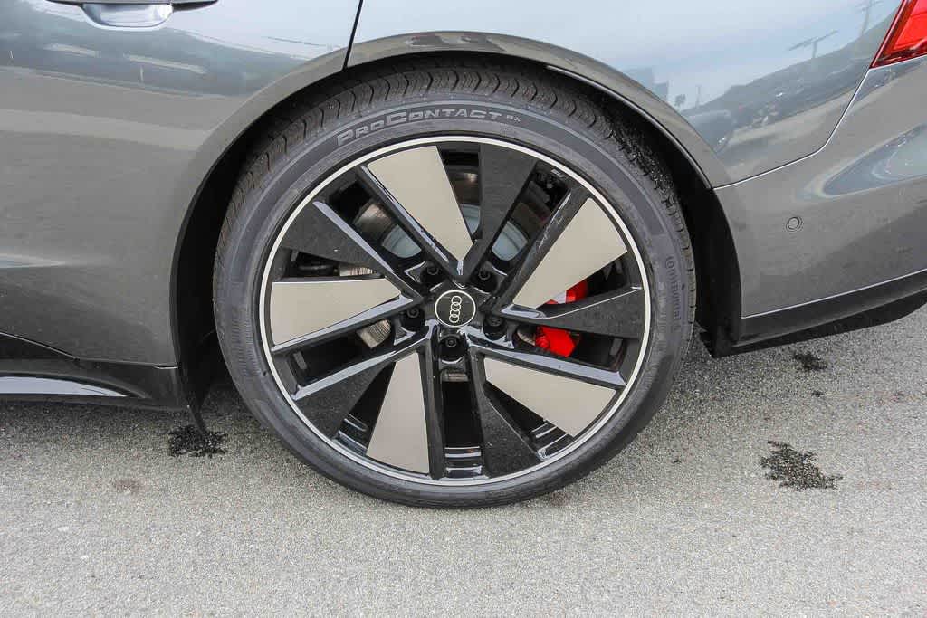 Thumbnail: 2026 Audi e-tron GT - 10