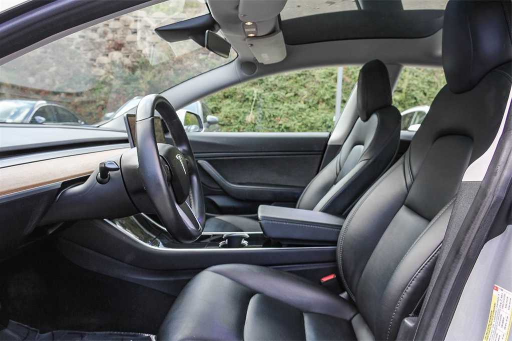 Thumbnail: 2018 Tesla Model 3 - 19