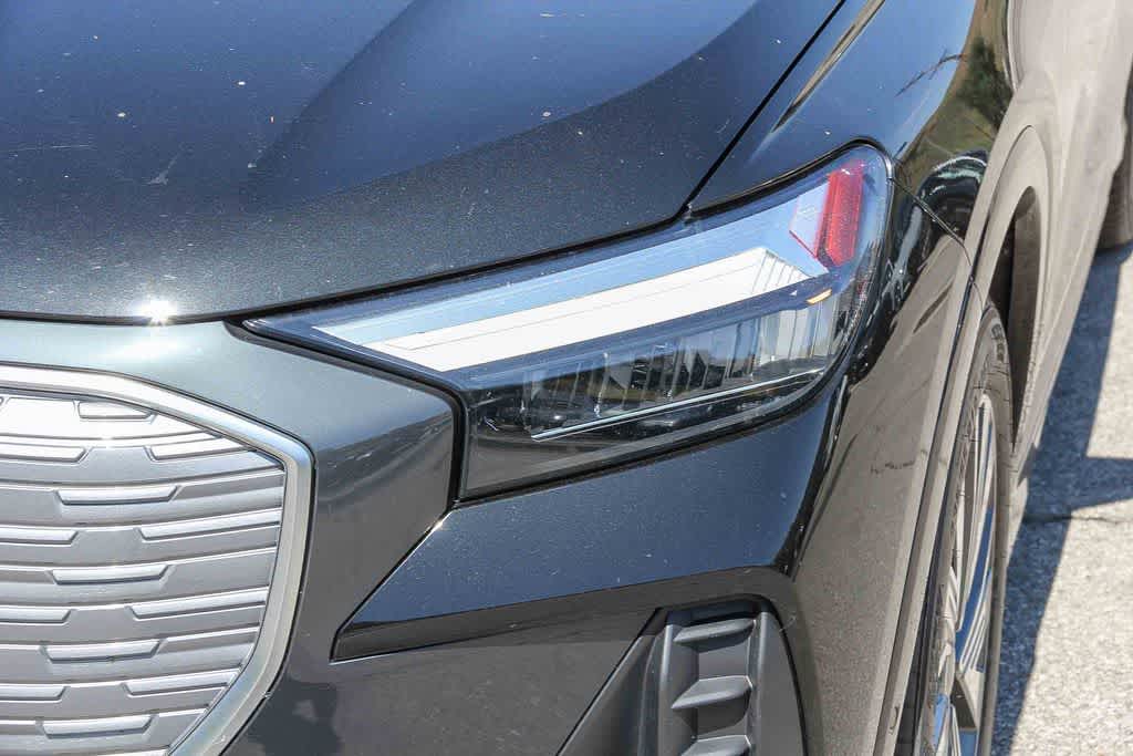 Thumbnail: 2023 Audi Q4 e-tron - 7