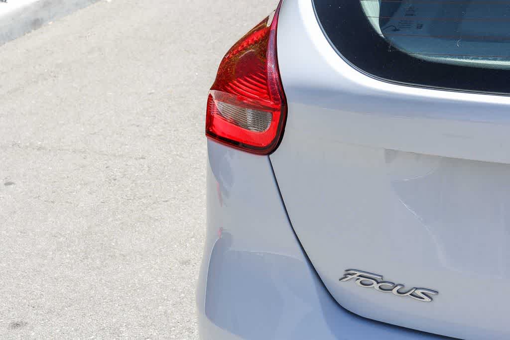 Thumbnail: 2017 Ford Focus - 11