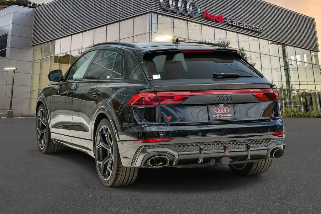 Thumbnail: 2026 Audi RS Q8 - 6