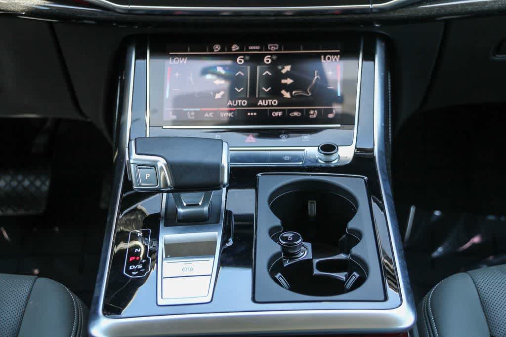 Thumbnail: 2025 Audi Q7 - 14