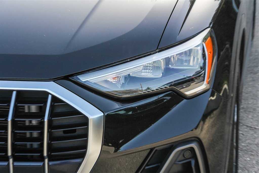 Thumbnail: 2022 Audi Q3 - 7