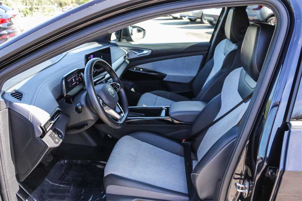 Thumbnail: 2023 Volkswagen ID.4 - 18