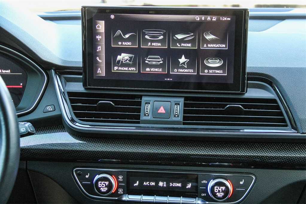 Thumbnail: 2022 Audi SQ5 - 15