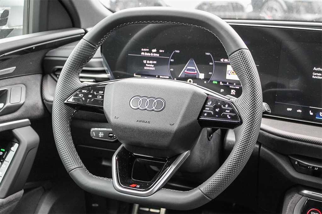 Thumbnail: 2025 Audi SQ5 - 15