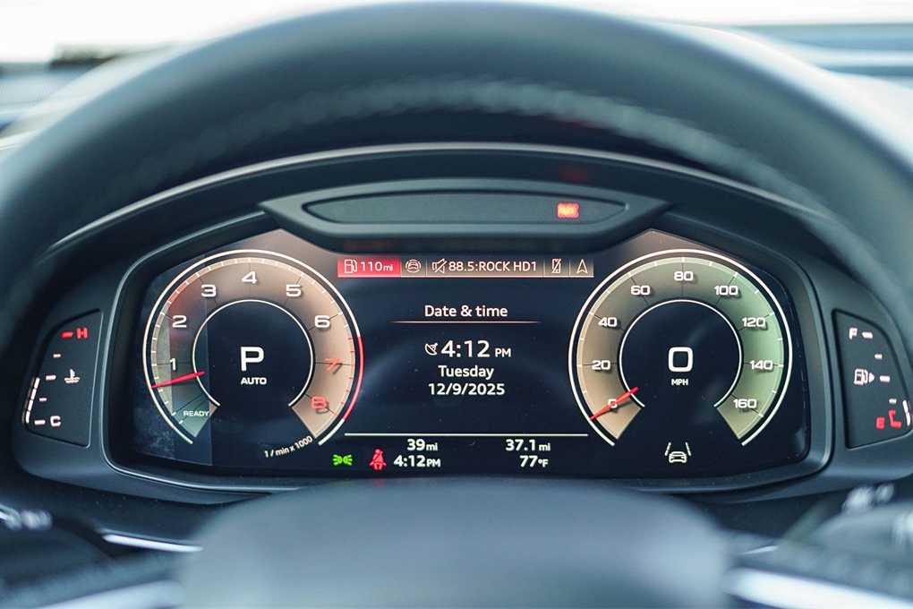 Thumbnail: 2026 Audi Q8 - 25