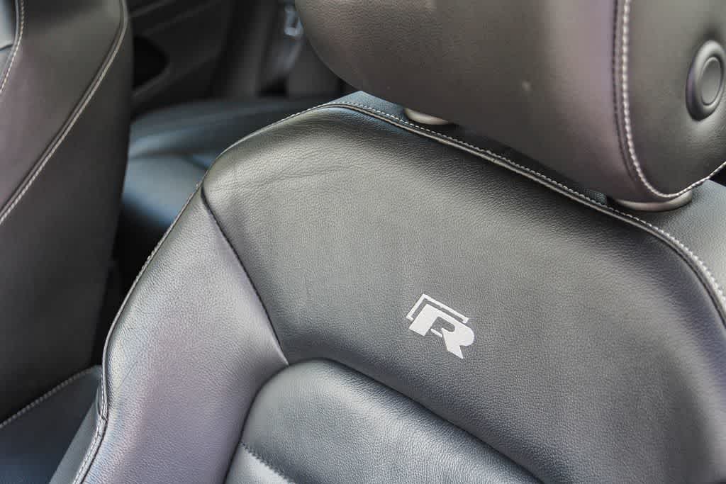 Thumbnail: 2017 Volkswagen Golf - 21