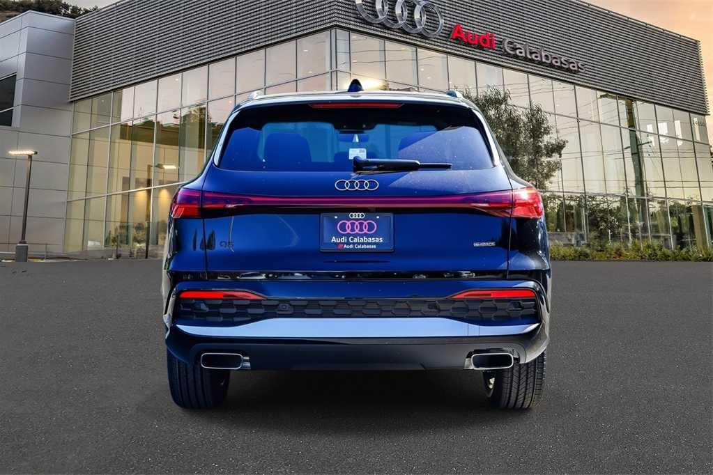 Thumbnail: 2025 Audi Q5 - 3