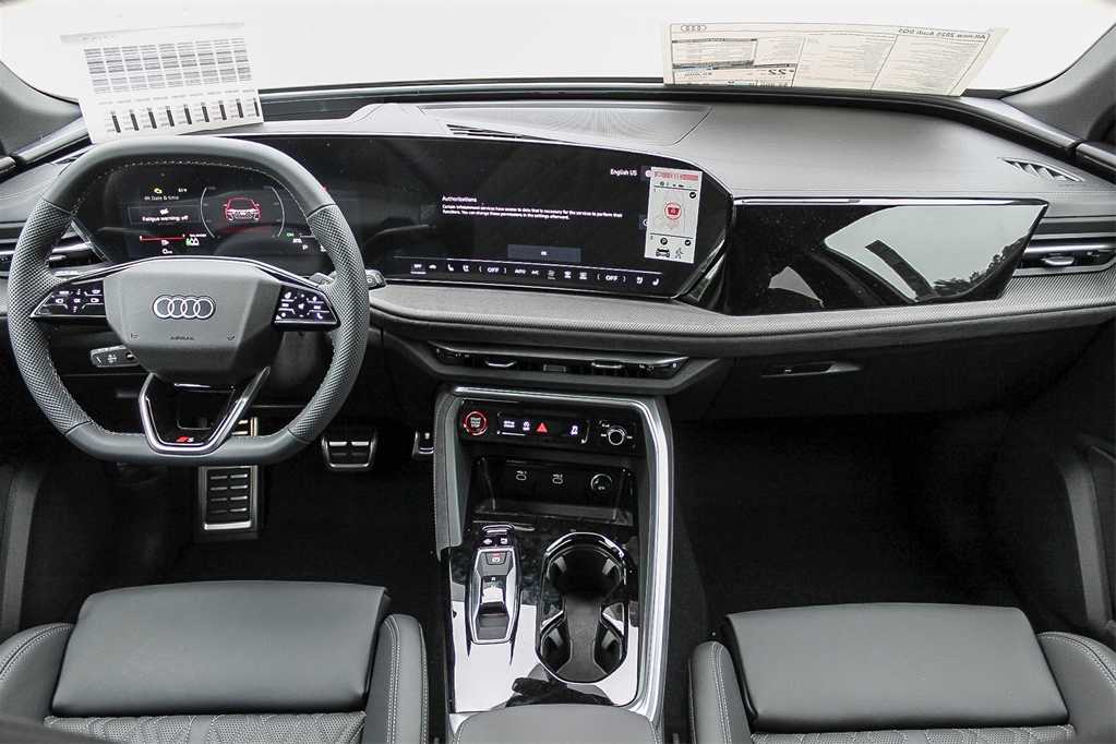 Thumbnail: 2025 Audi SQ5 - 12