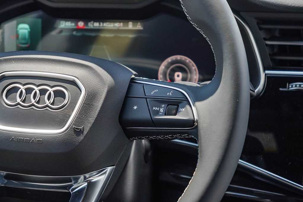 Thumbnail: 2026 Audi Q8 - 17