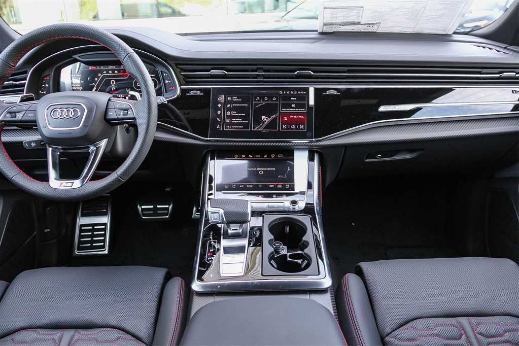 Thumbnail: 2026 Audi RS Q8 - 13