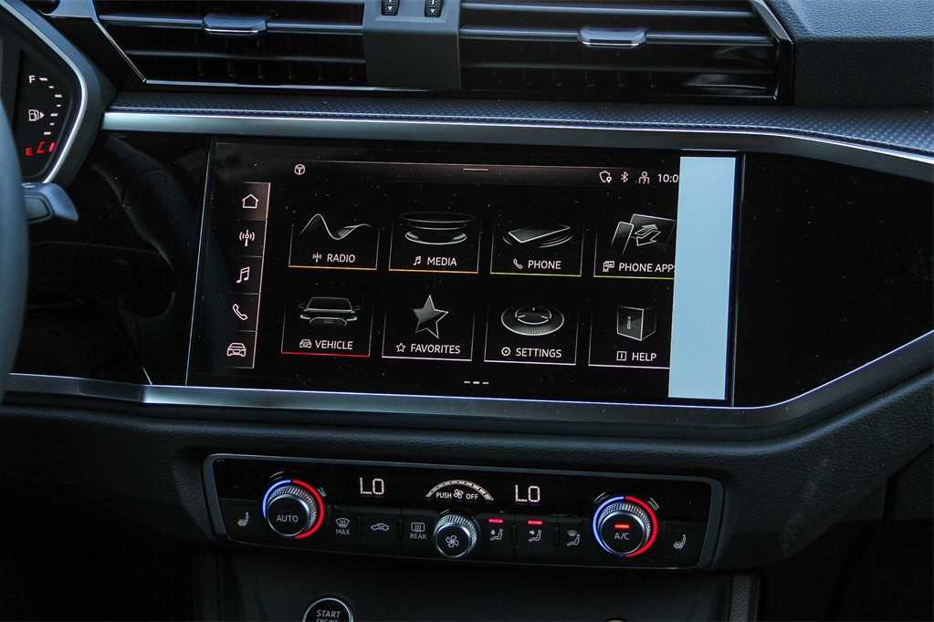 Thumbnail: 2025 Audi Q3 - 15