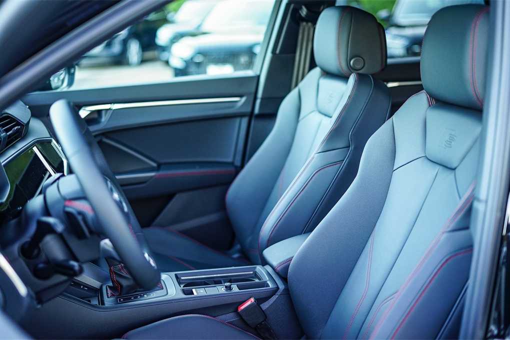 Thumbnail: 2025 Audi Q3 - 17