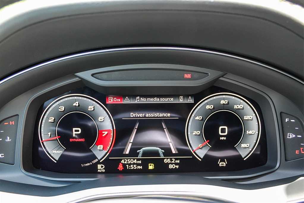 Thumbnail: 2022 Audi SQ8 - 26