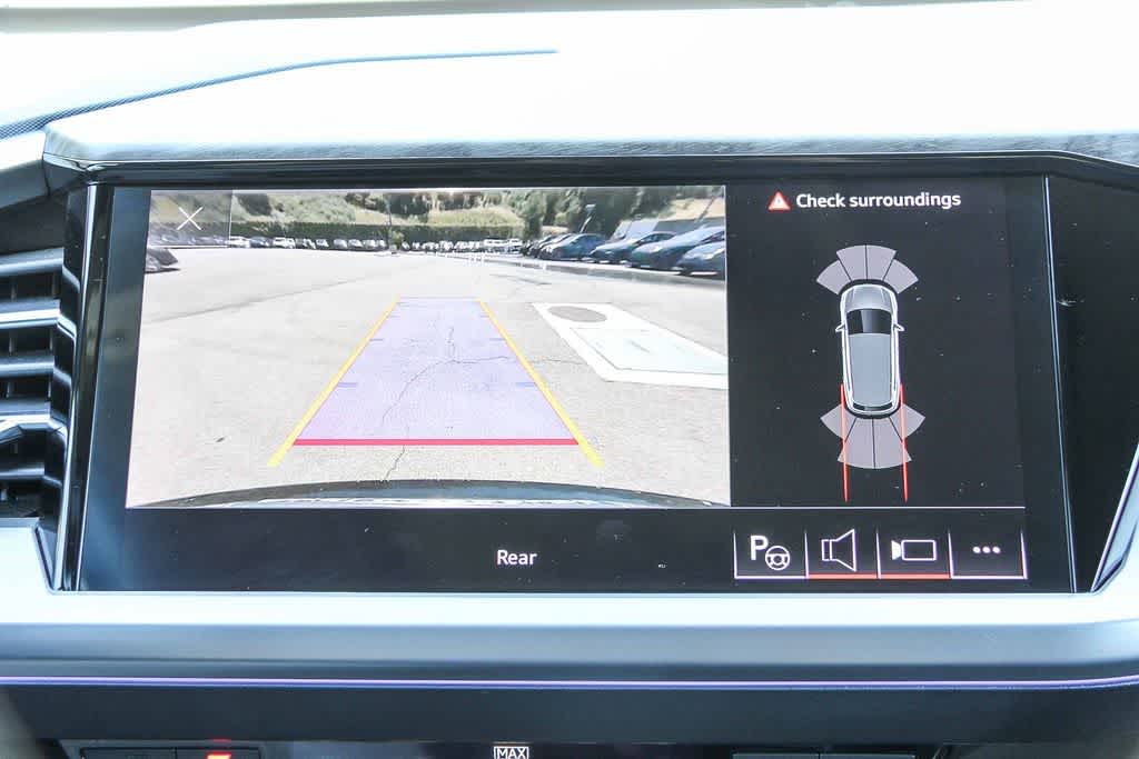 Thumbnail: 2023 Audi Q4 e-tron - 23