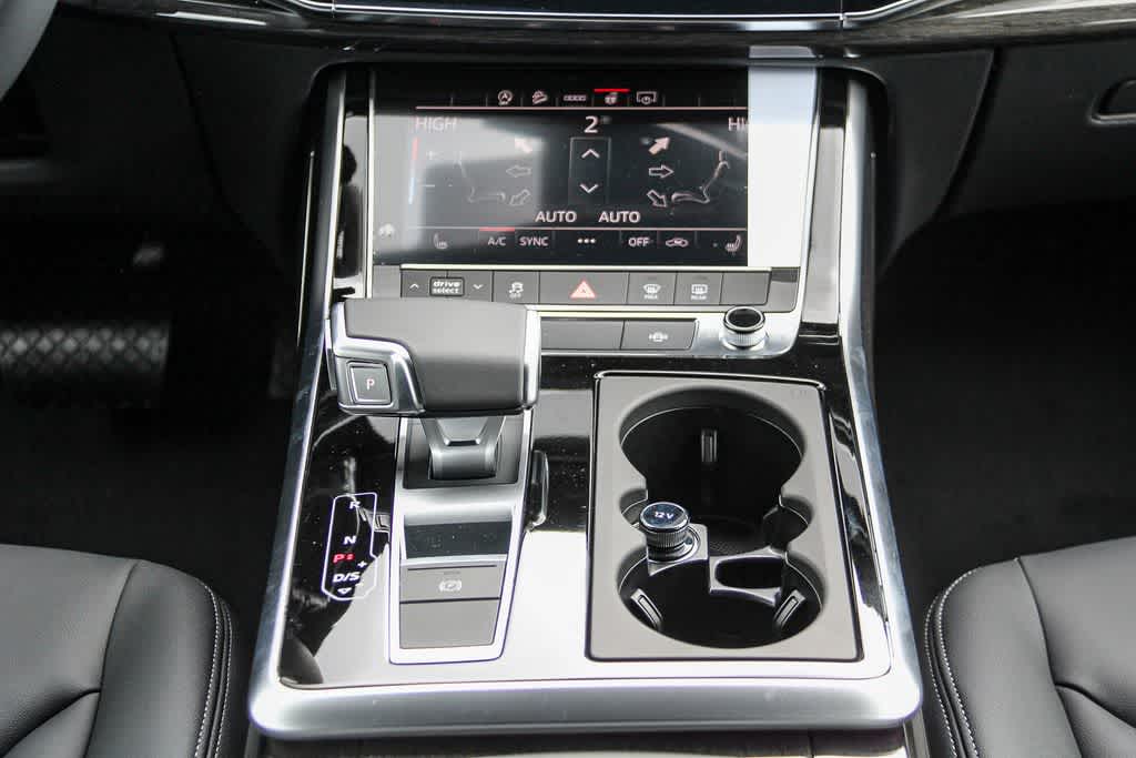 Thumbnail: 2026 Audi Q7 - 14