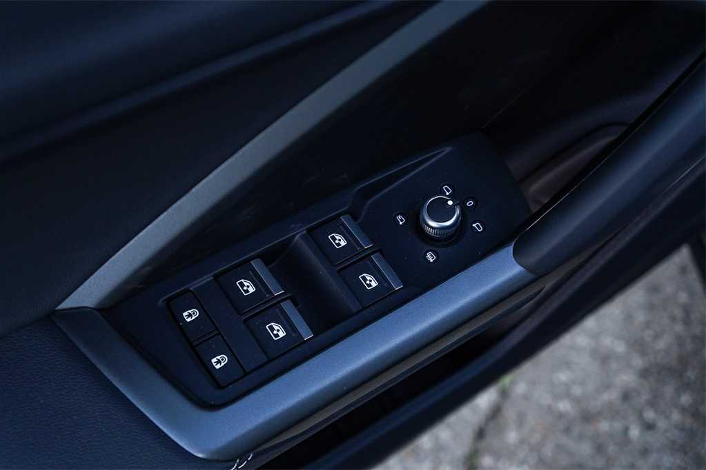 Thumbnail: 2025 Audi Q3 - 23