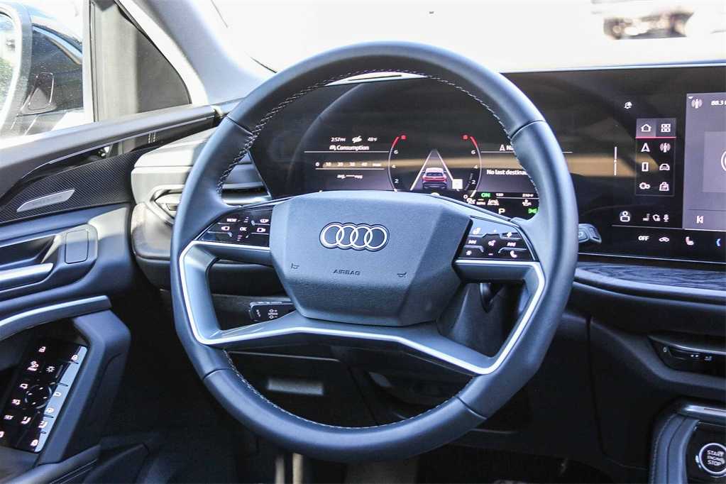 Thumbnail: 2025 Audi Q5 - 16