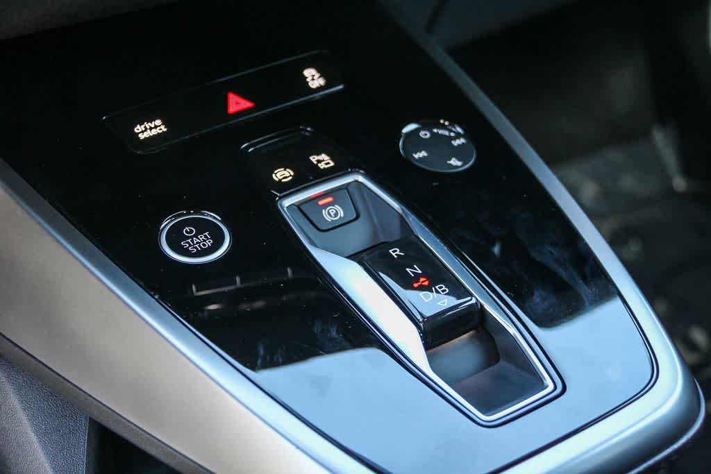 Thumbnail: 2023 Audi Q4 e-tron - 20