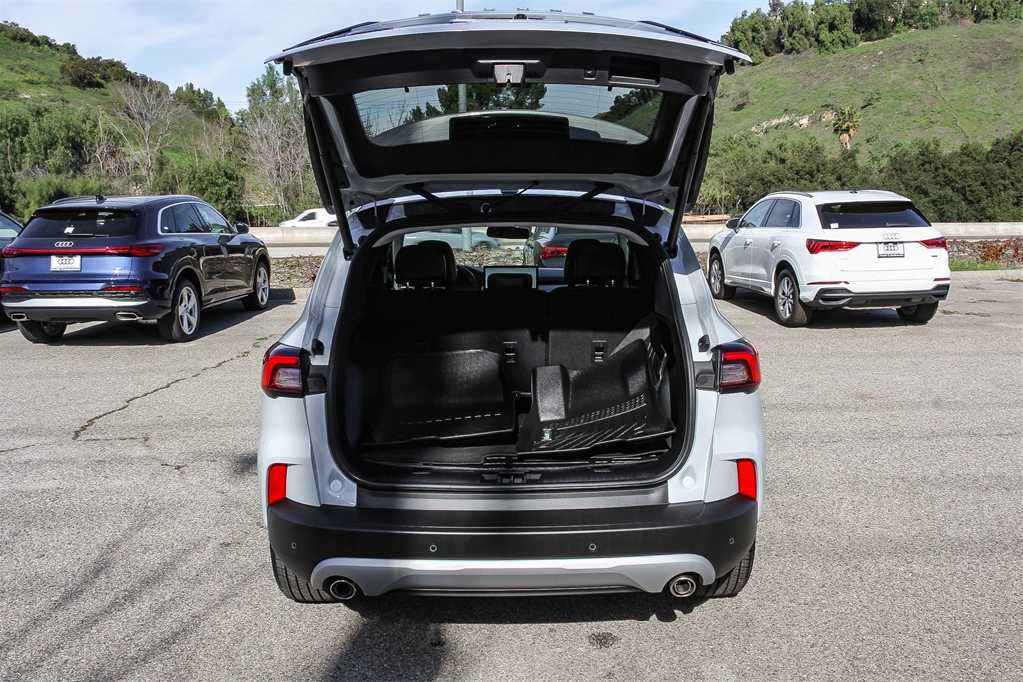 Thumbnail: 2025 Ford Escape - 25