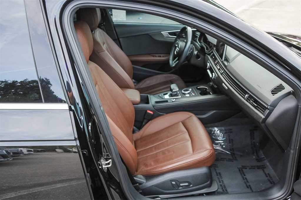 Thumbnail: 2019 Audi A4 - 18