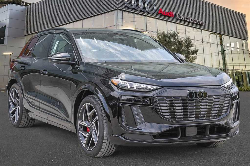 Thumbnail: 2025 Audi SQ6 e-tron - 3