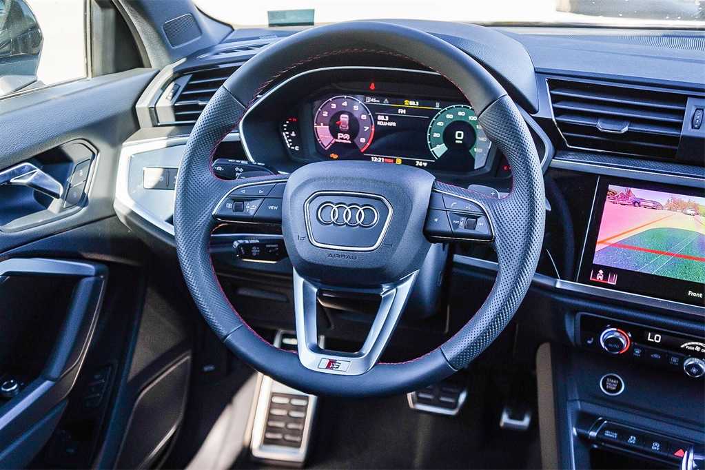 Thumbnail: 2025 Audi Q3 - 15