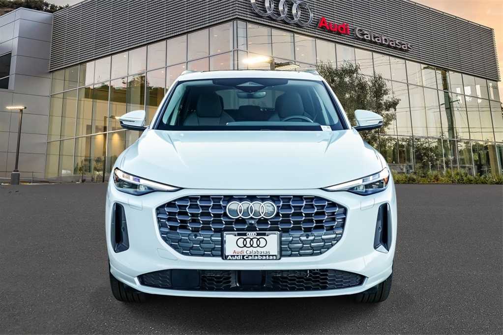 Thumbnail: 2025 Audi Q5 - 6