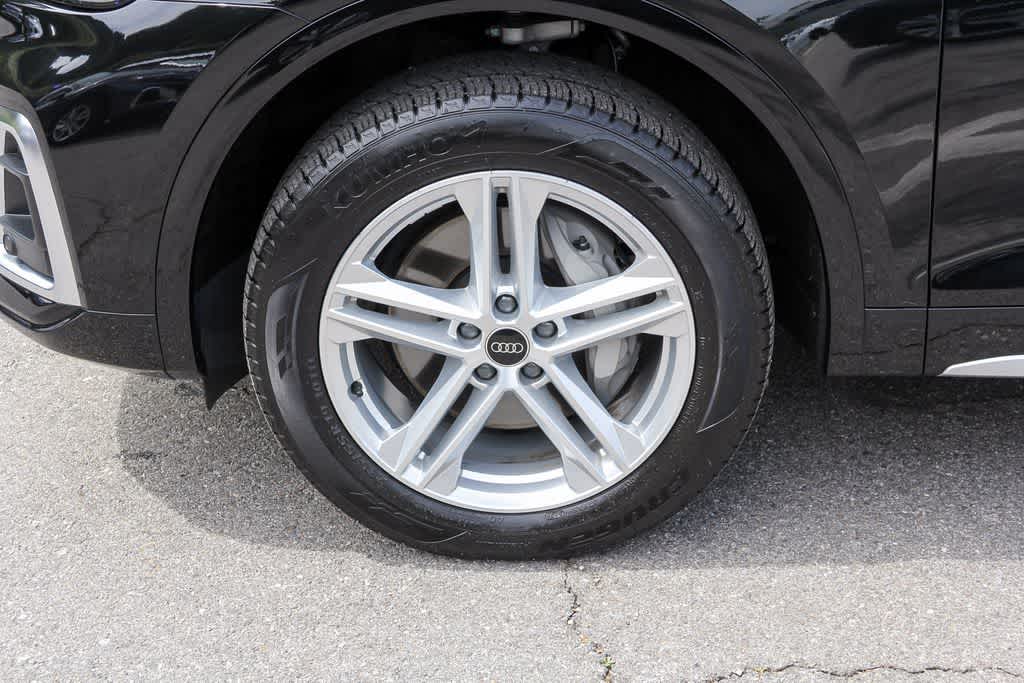 Thumbnail: 2025 Audi Q5 - 9