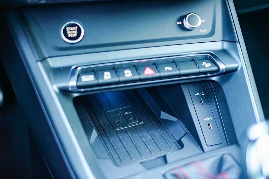 Thumbnail: 2025 Audi Q3 - 22