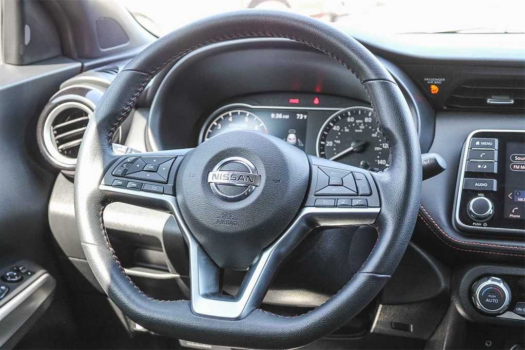 Thumbnail: 2020 Nissan Kicks - 15