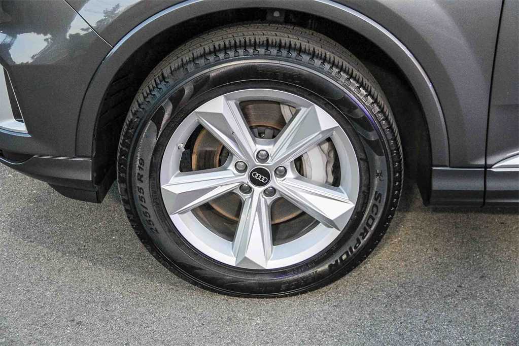 Thumbnail: 2023 Audi Q7 - 5