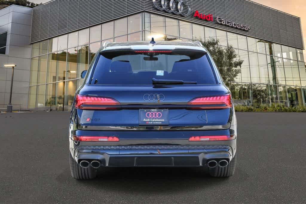Thumbnail: 2026 Audi SQ7 - 3