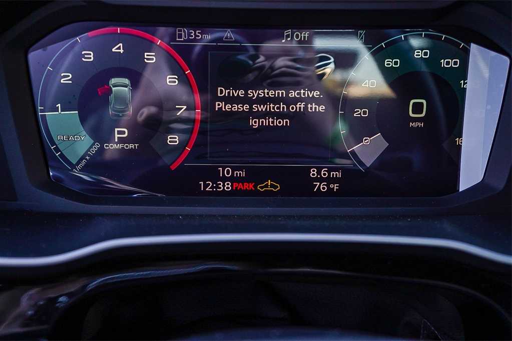 Thumbnail: 2025 Audi Q3 - 26