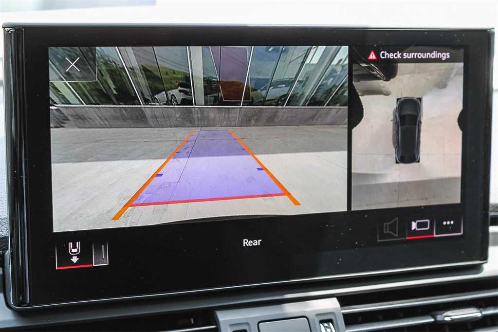 Thumbnail: 2024 Audi SQ5 - 27