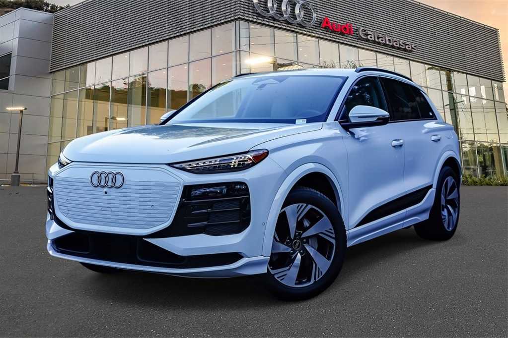 2025 Audi Q6 e-tron Premium -
                  Calabasas, CA