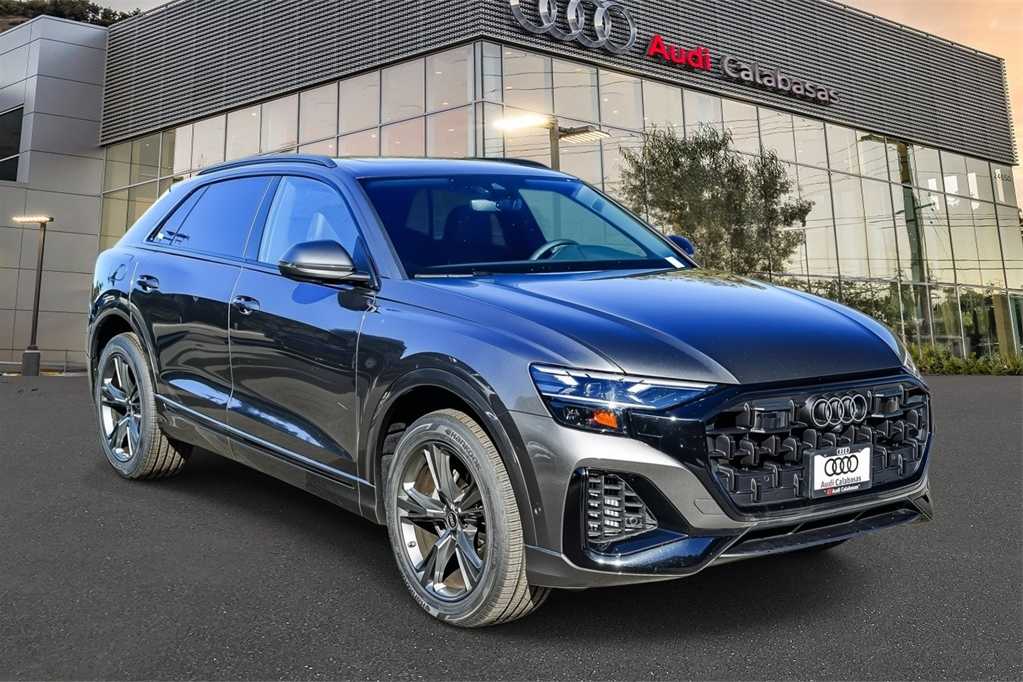 Thumbnail: 2026 Audi Q8 - 5