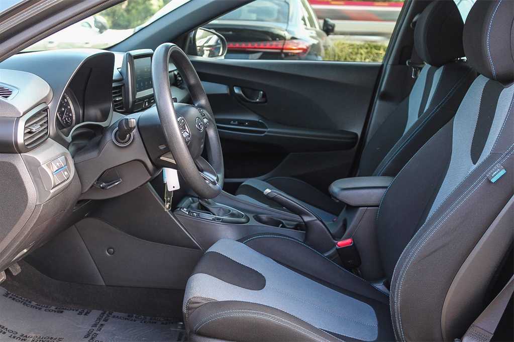 Thumbnail: 2019 Hyundai Veloster - 19