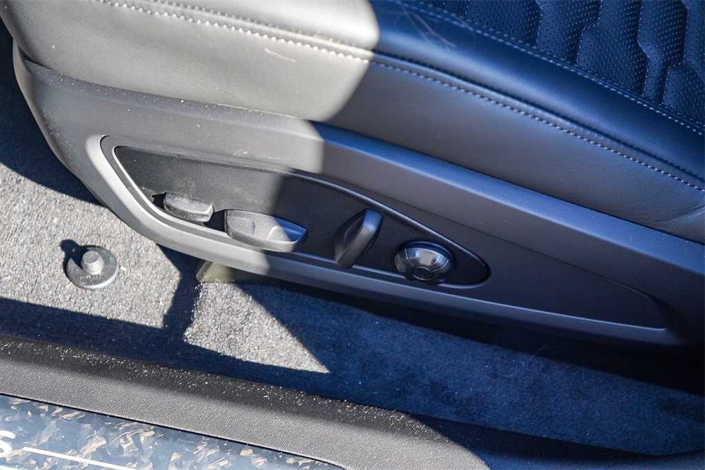 Thumbnail: 2026 Audi RS e-tron GT - 23