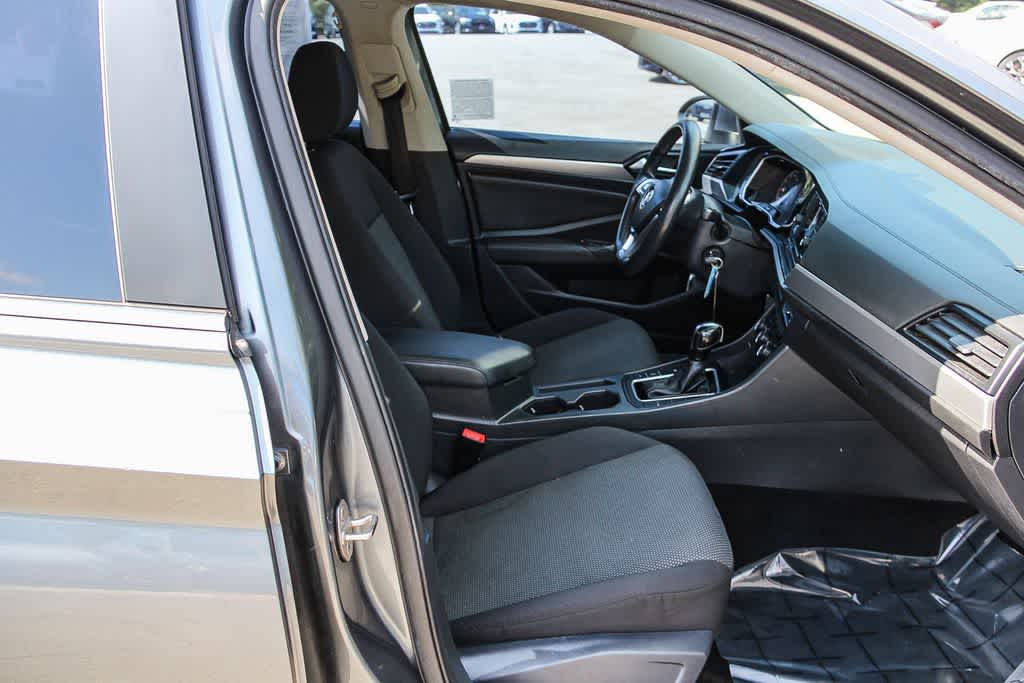 Thumbnail: 2020 Volkswagen Jetta - 17