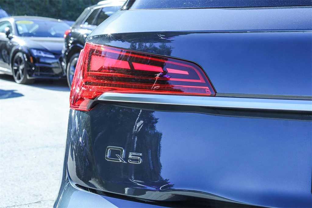 Thumbnail: 2023 Audi Q5 - 11