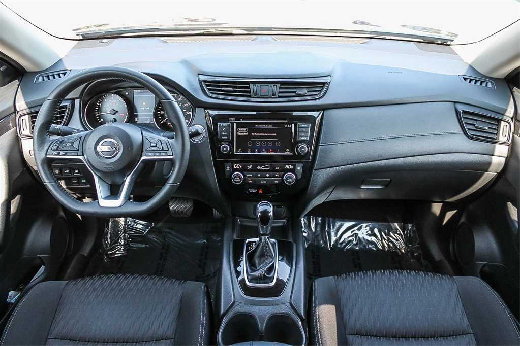 Thumbnail: 2020 Nissan Rogue - 12