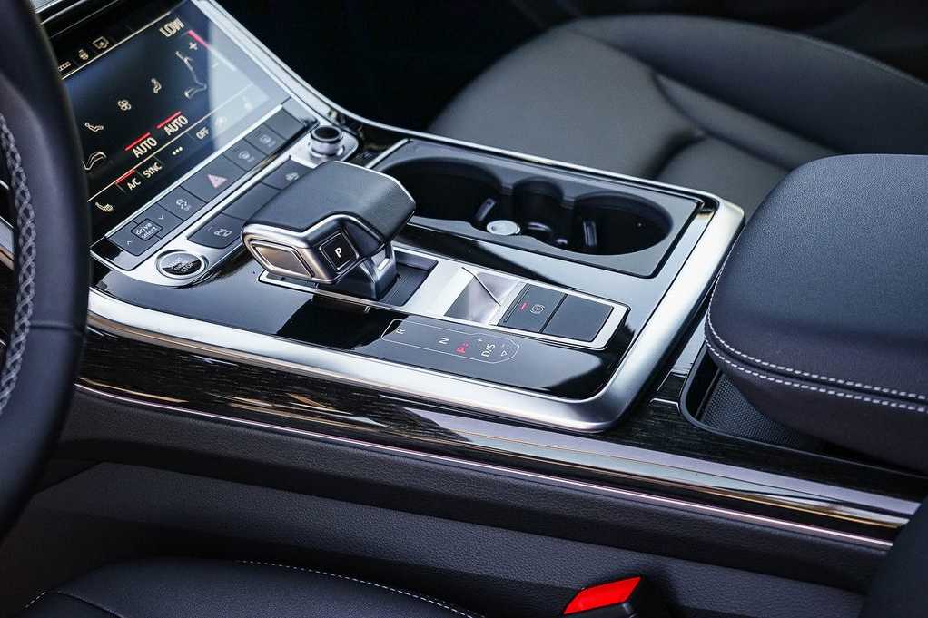 Thumbnail: 2026 Audi Q7 - 23